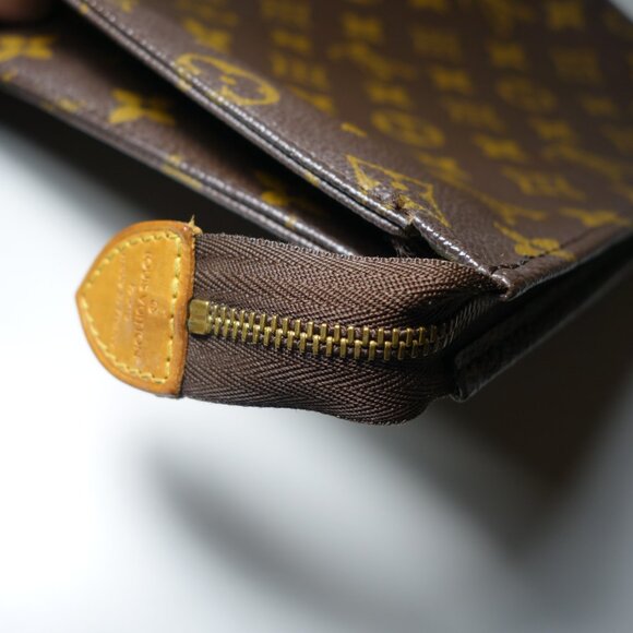 Vtg Louis Vuitton Monogram Posh Toilette 26 Cosmetic Pouch, Size 9 in x 9.5 in - Picture 8 of 16